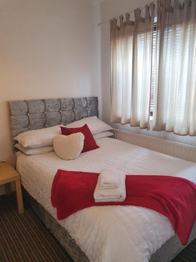 Chaps Guesthouse เซาธ์แธมป์ตัน ภายนอก รูปภาพ