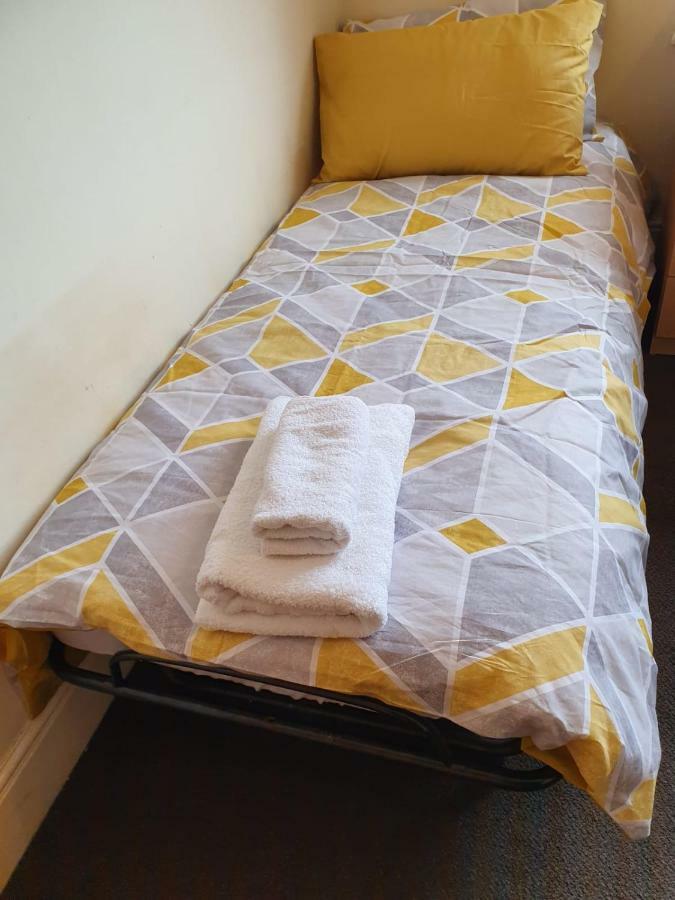 Chaps Guesthouse เซาธ์แธมป์ตัน ภายนอก รูปภาพ