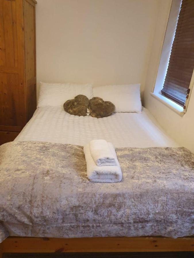 Chaps Guesthouse เซาธ์แธมป์ตัน ภายนอก รูปภาพ